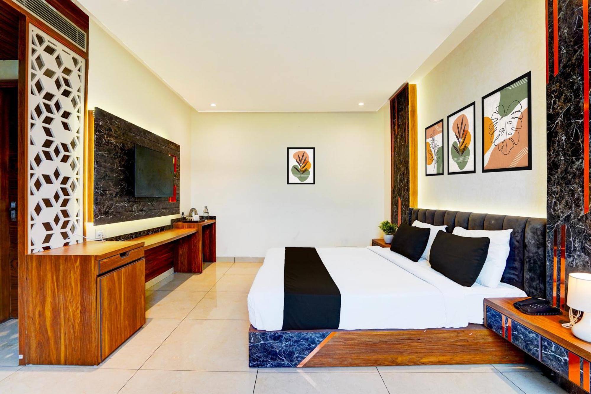 Grand Tej Plaza Near Igi Airport Delhi 4* New Delhi