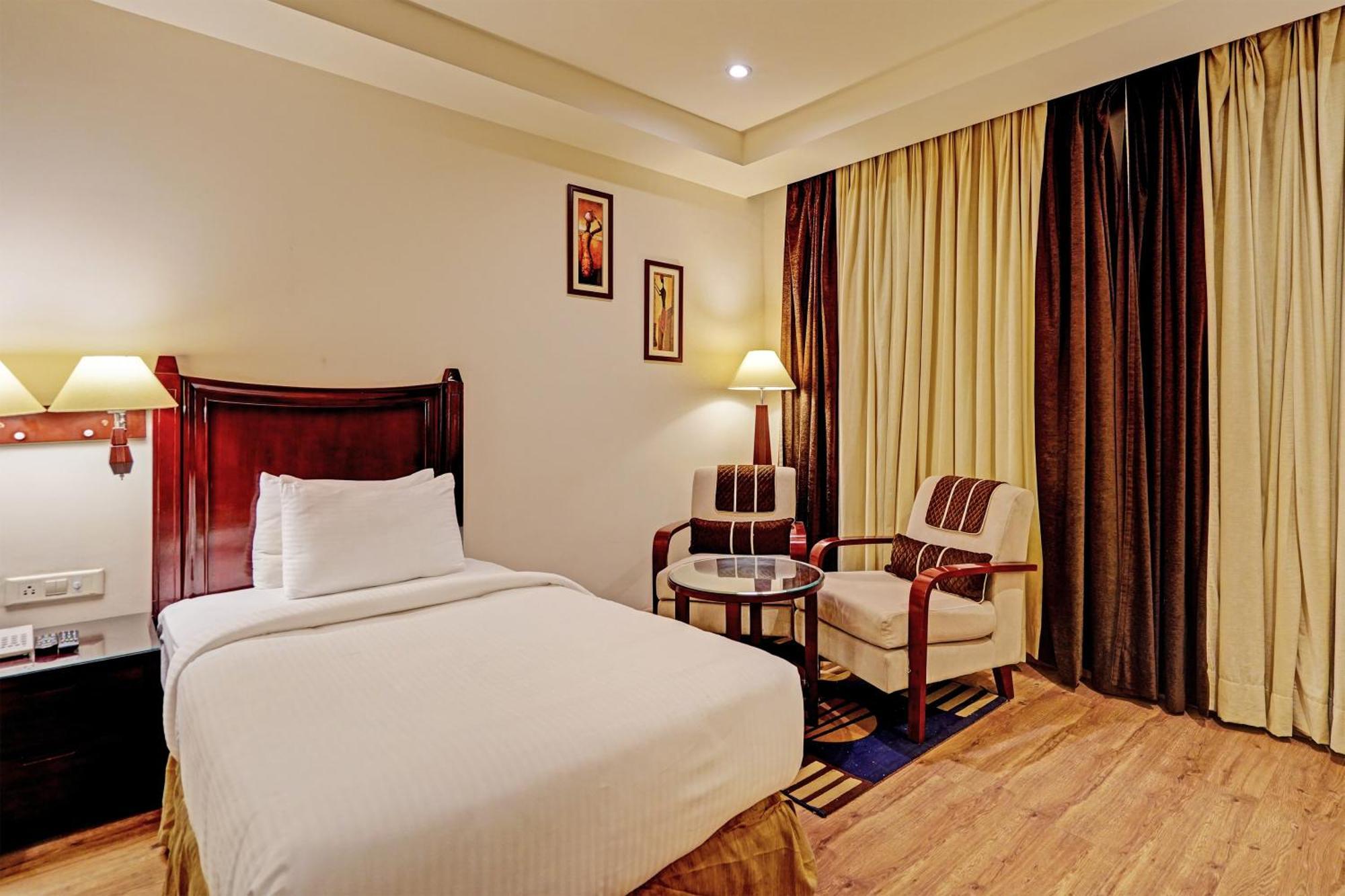 Grand Tej Plaza Near Igi Airport Delhi Hotel